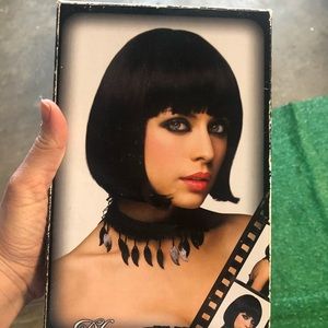 Hair wig- Jet black 1920s bob cut with bangs